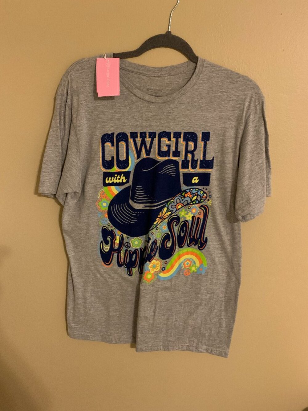 ITSA GIRL THING TEE SHIRT  SIZE-MD.  NWT